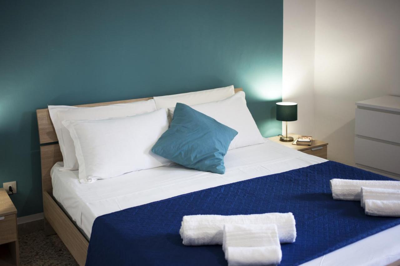 Frontemare House & Rooms Castellammare del Golfo Kültér fotó